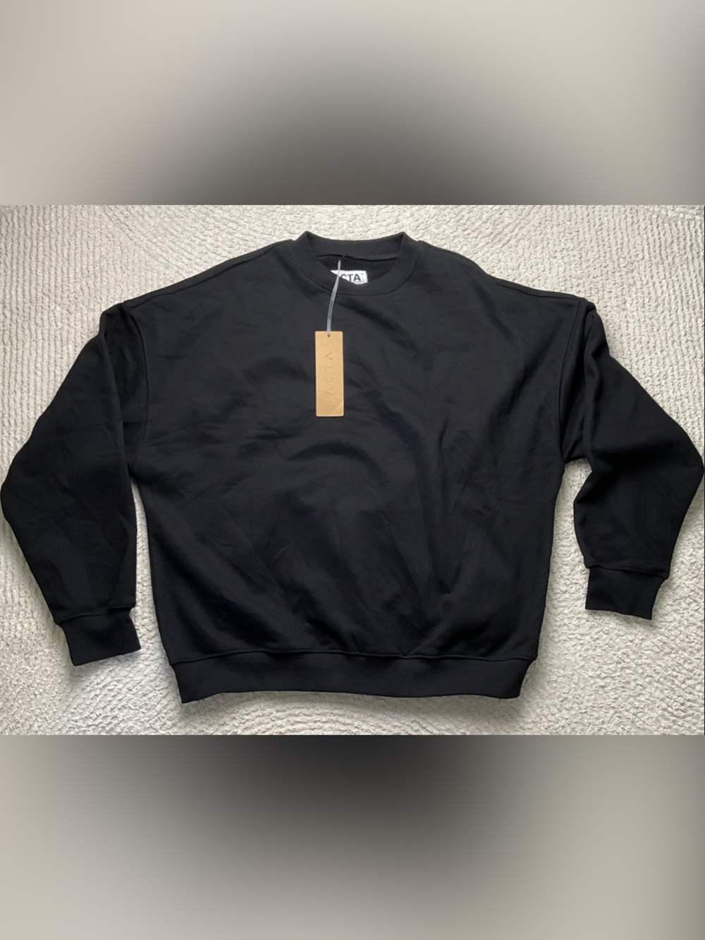 ACTA Black Crewneck Sweatshirt - Relaxed Women's Pullover L/XL